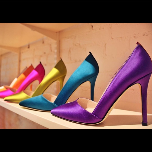 Meet Your Posher, Mia - Picture 3 of 7